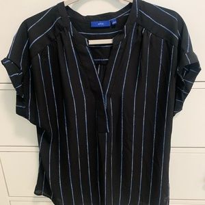 Apt. 9 Black and blue dress shirt. Size Large.